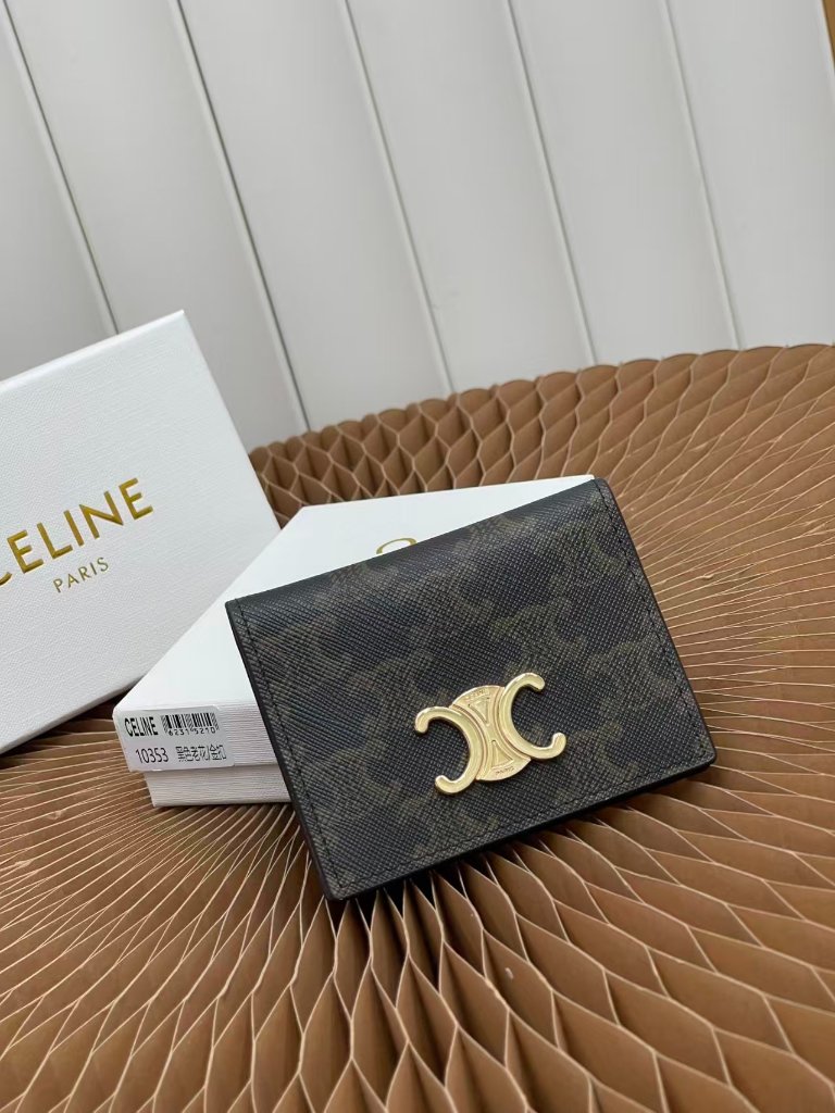 Celine Wallet 490$